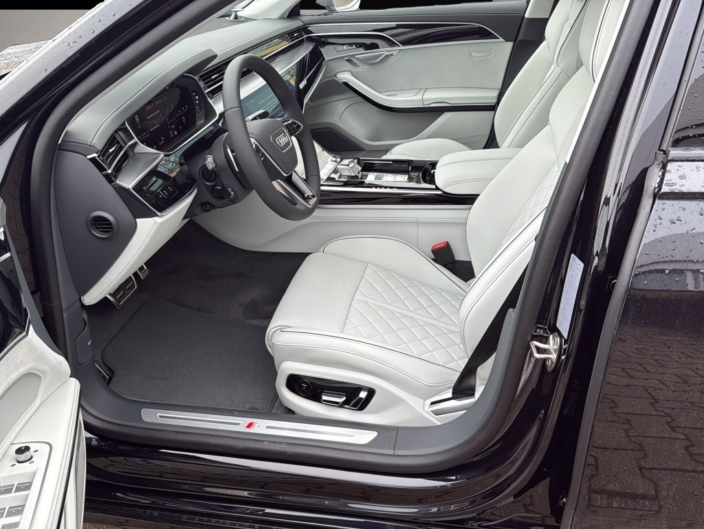 Audi S8 (, Benzin)