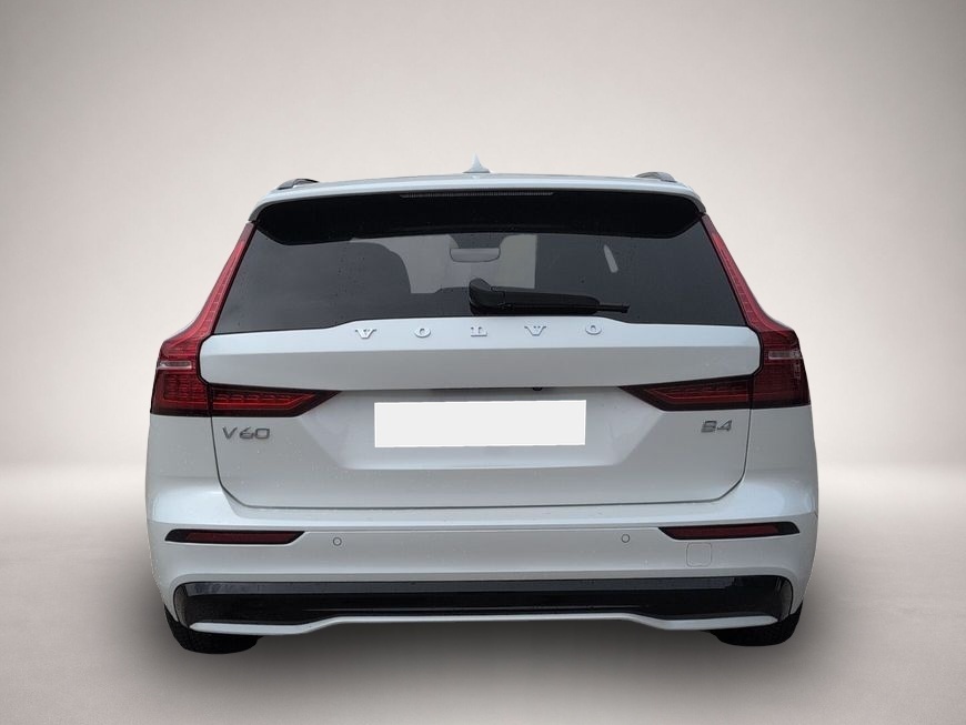 Volvo V60 (08/2025, Benzin)