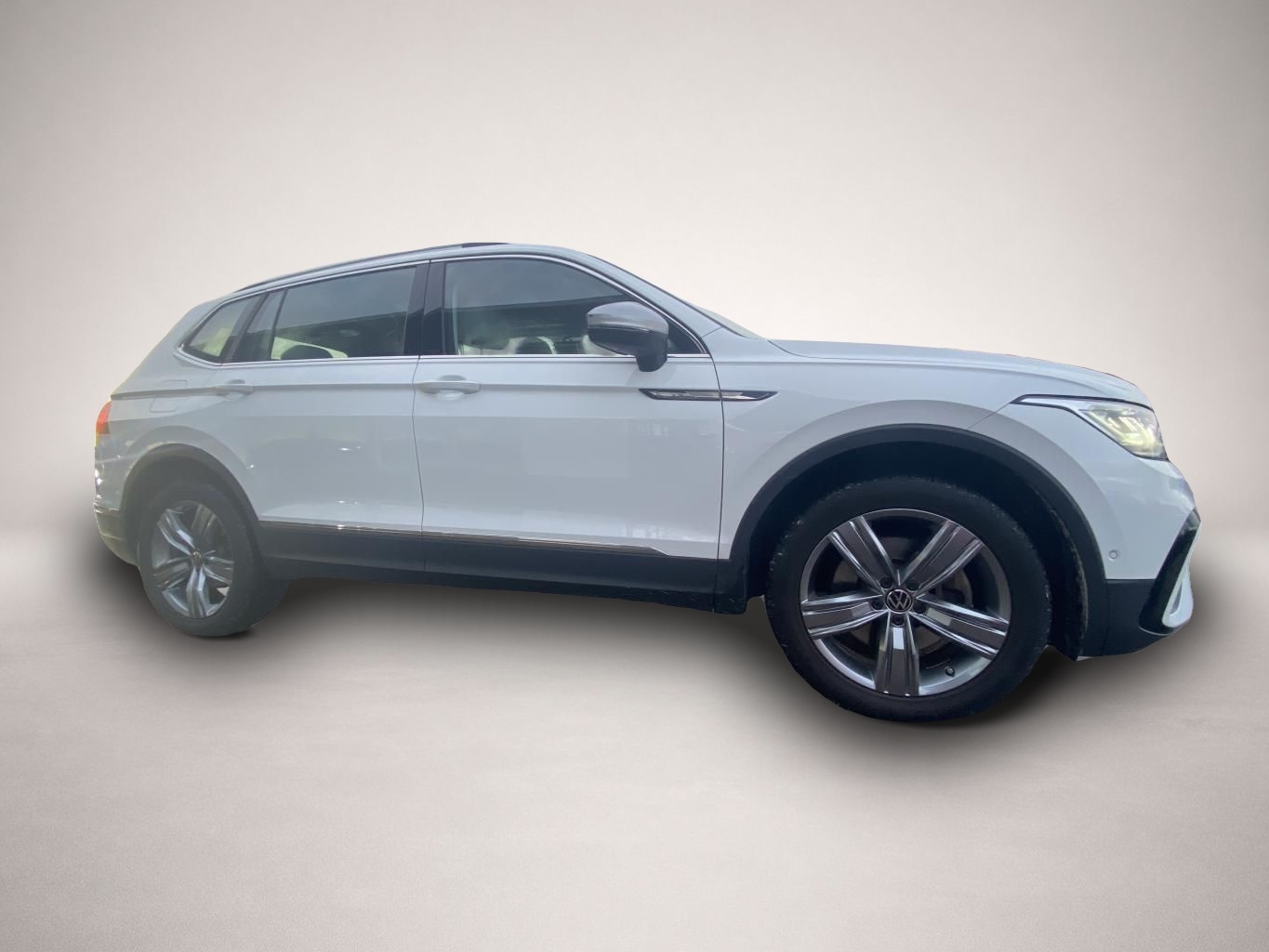 Volkswagen Tiguan Allspace (10/2022, )