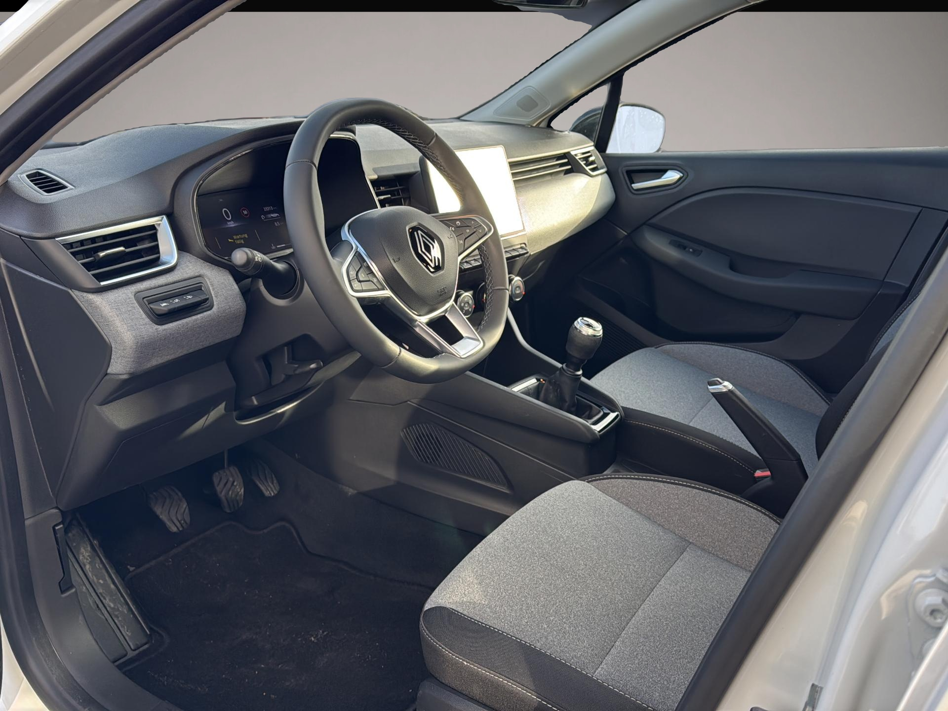 Renault Clio (06/2024, Benzin)