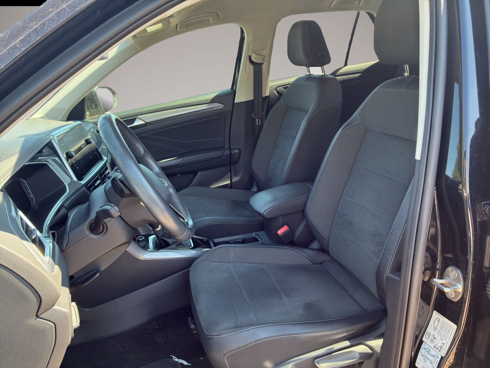 Volkswagen T-Roc (05/2022, Benzin)