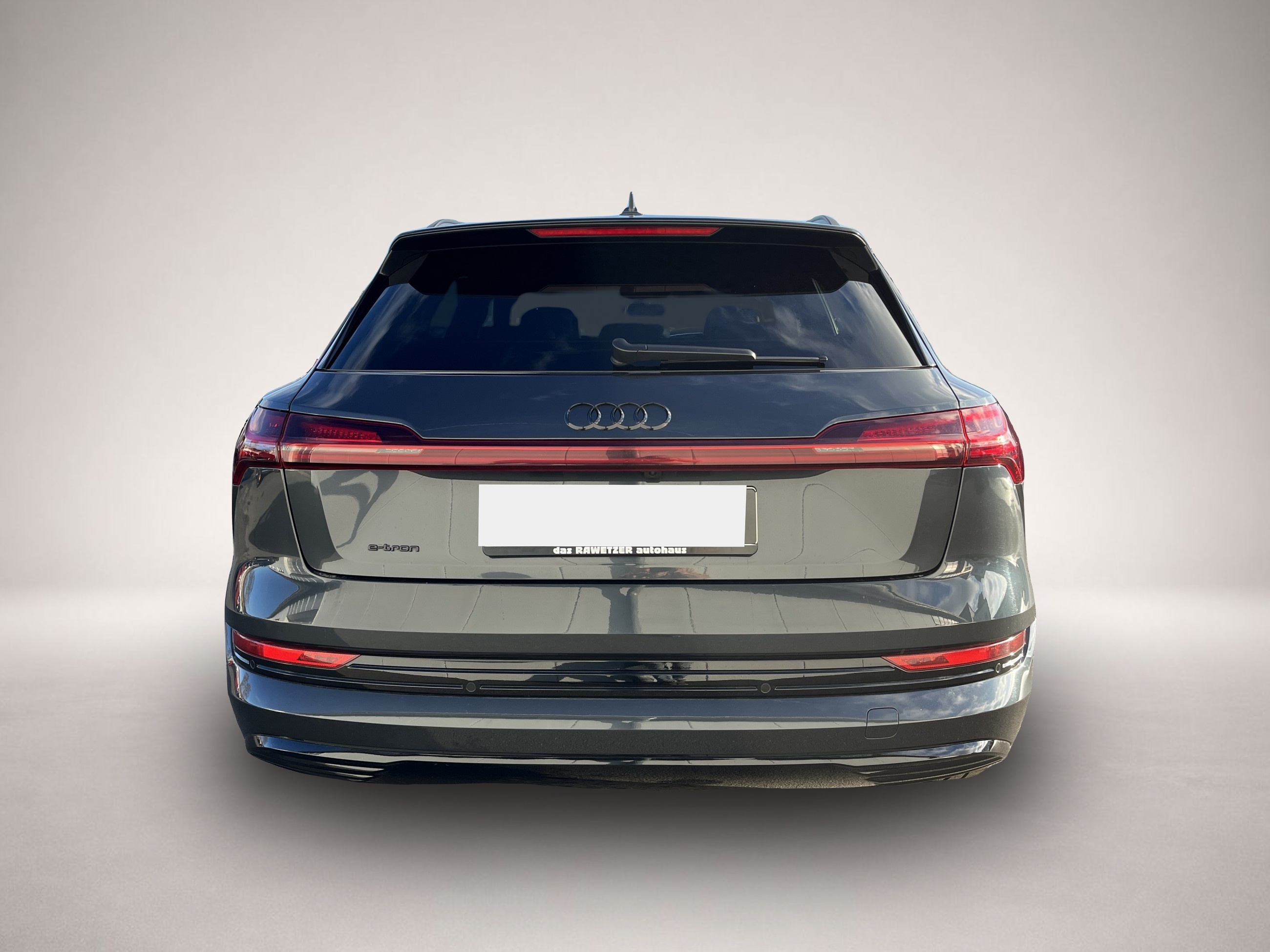 Audi e-tron (03/2022, ELECTRIC)