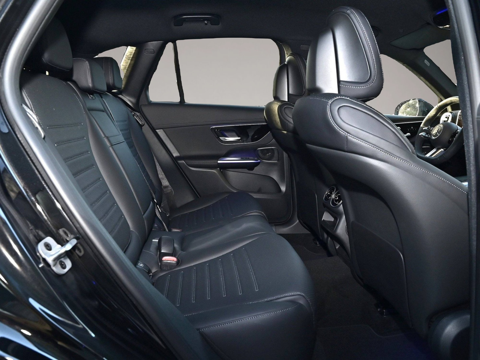 Mercedes-Benz GLC 220 (12/2025, Diesel)
