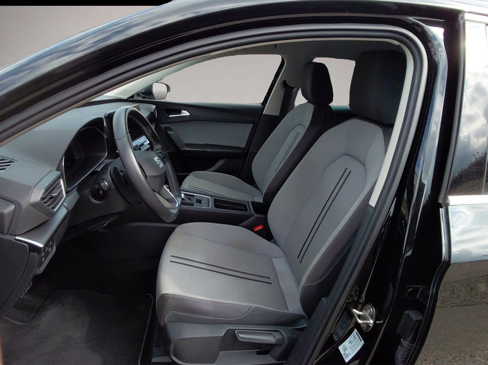 Seat Leon (04/2021, Benzin)