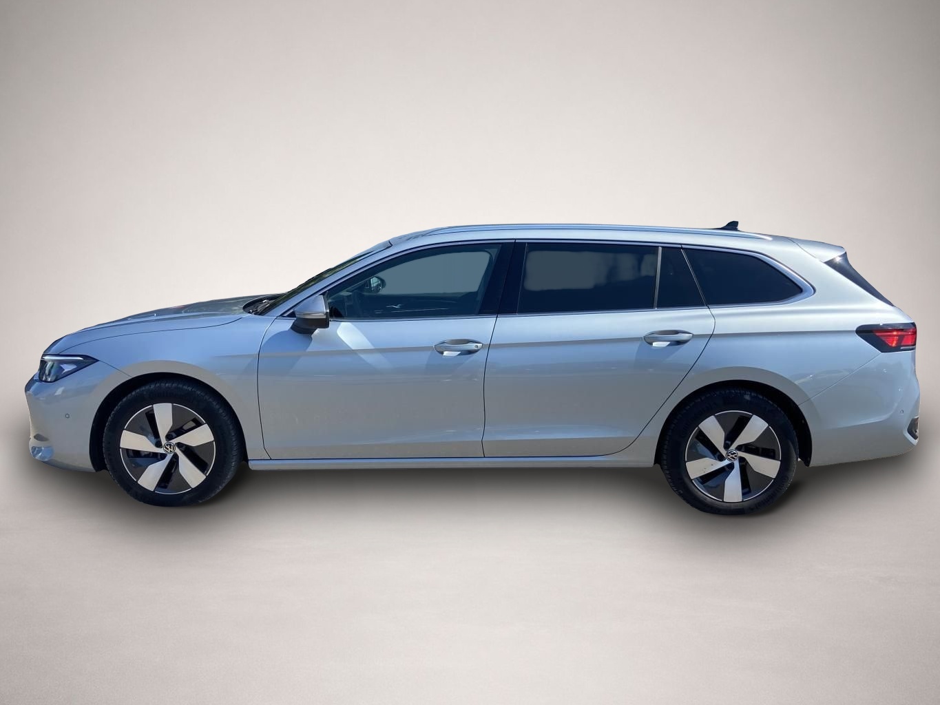 Volkswagen Passat Variant (08/2025, )