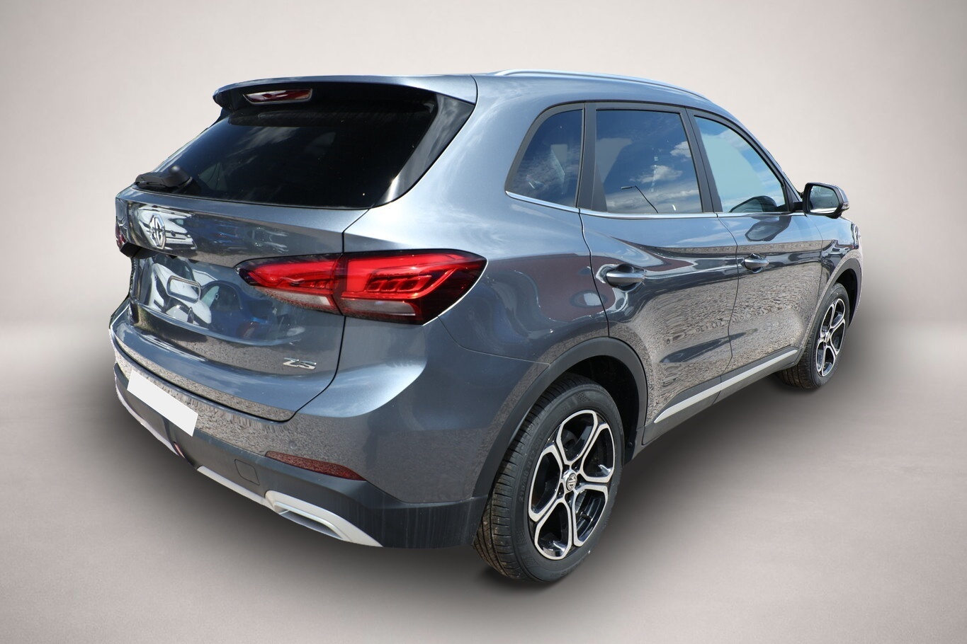 MG ZS (05/2026, Benzin)