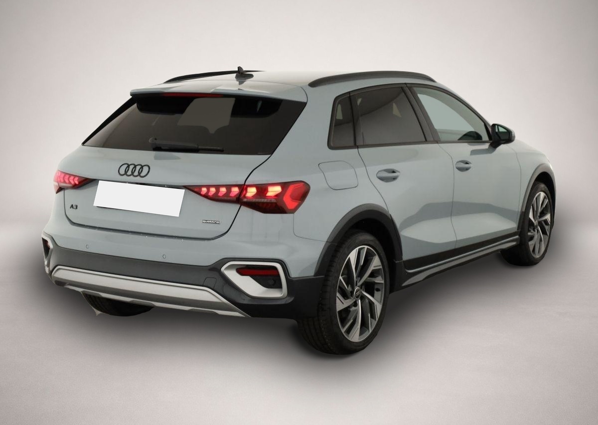 Audi quattro (05/2026, Benzin)