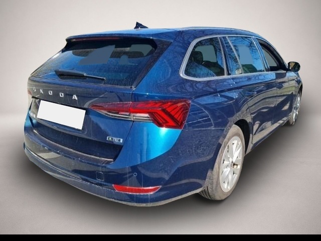 Skoda Octavia (02/2024, Benzin)
