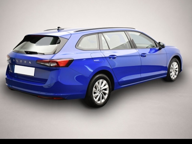 Skoda Superb (03/2025, Benzin)