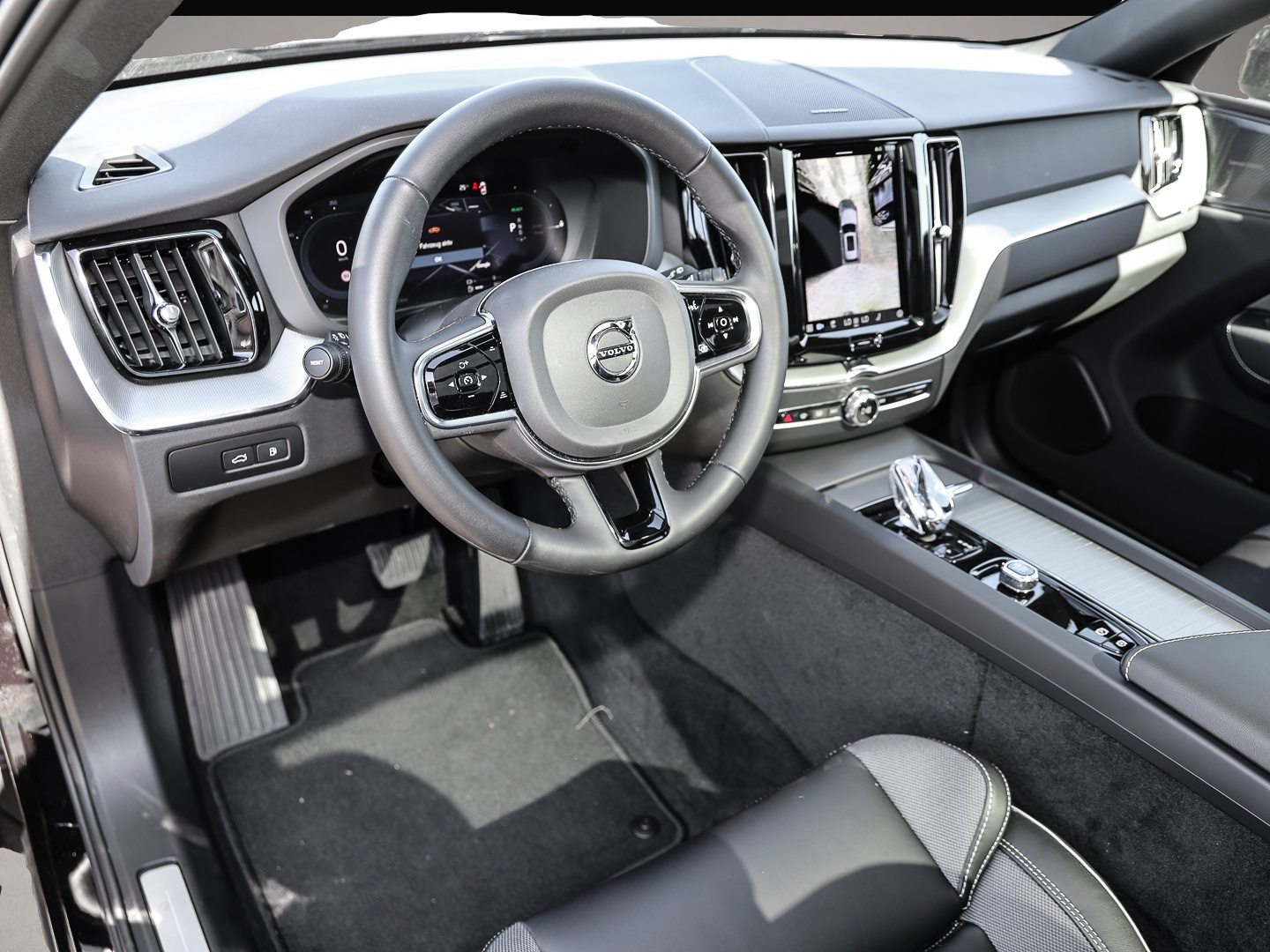 Volvo XC60 (02/2024, Hybrid (Benzin/Elektro))