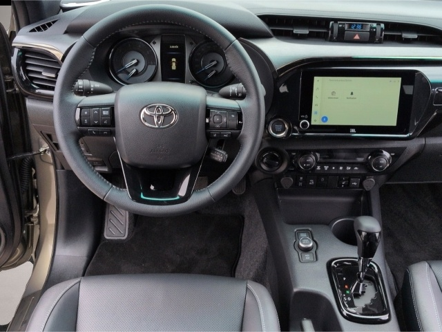 Toyota Hilux (, Diesel)