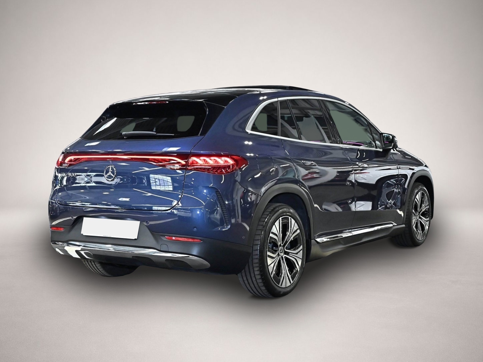 Mercedes-Benz EQE SUV (09/2024, ELECTRIC)