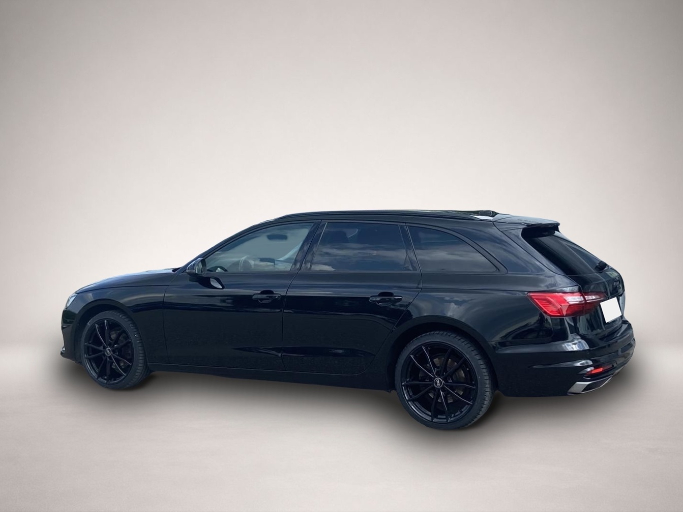 Audi A4 (08/2022, )