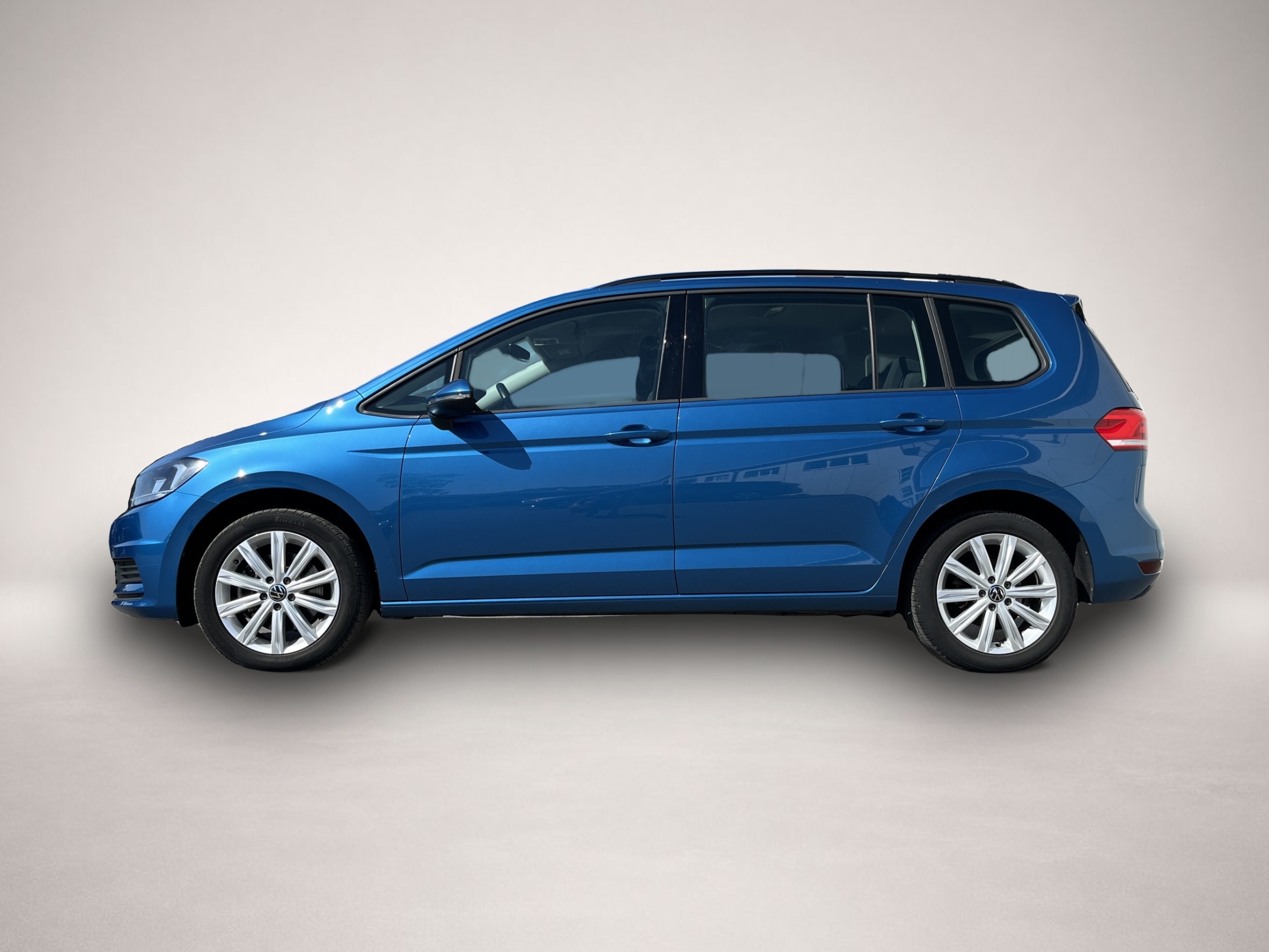 Volkswagen Touran (05/2022, Benzin)