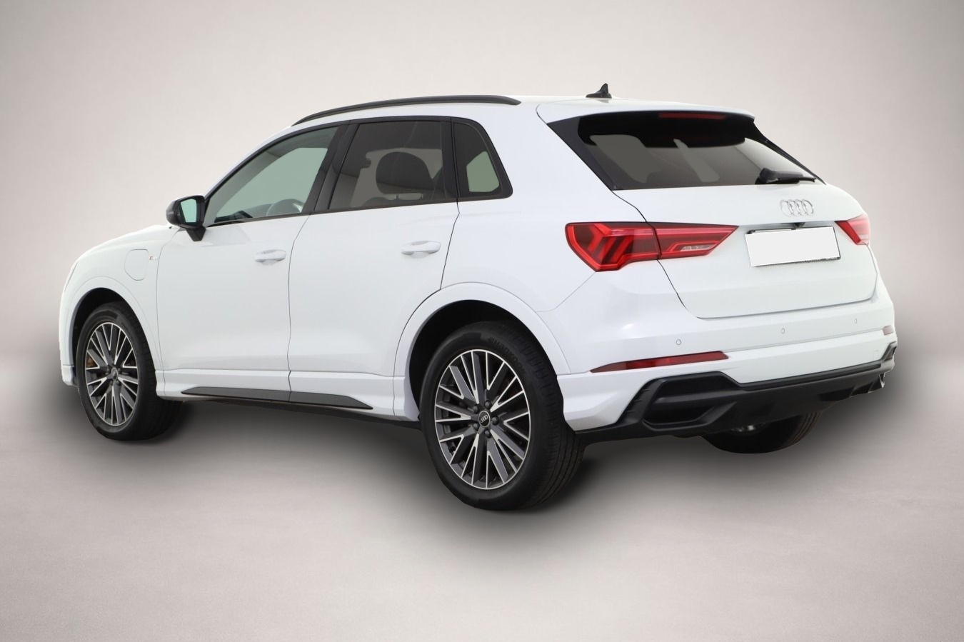 Audi Q3 (09/2021, Hybrid (Benzin/Elektro))
