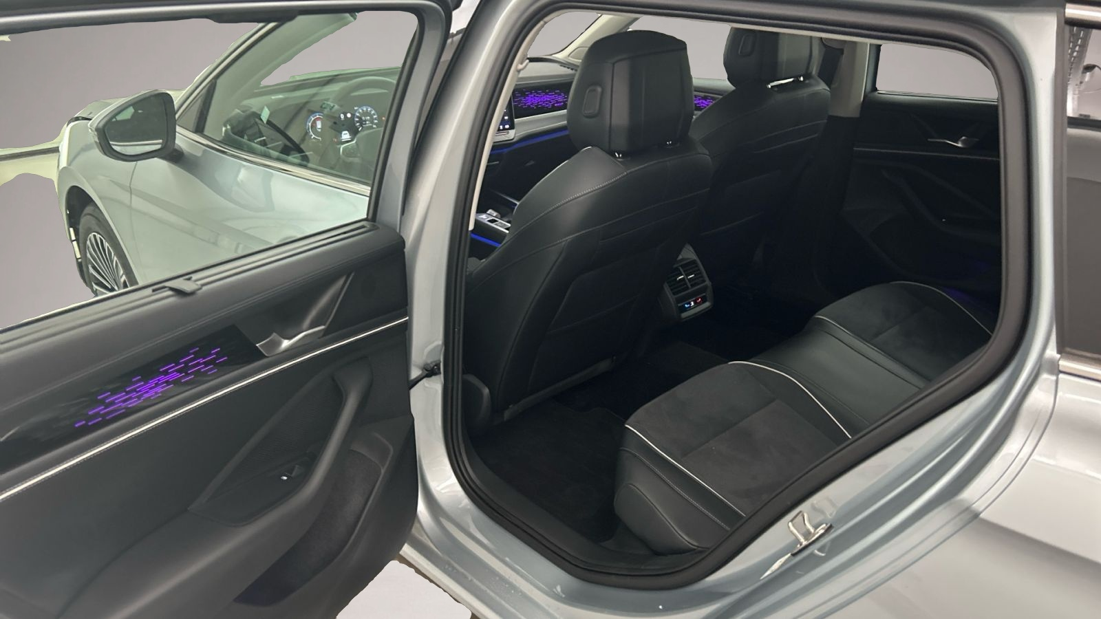 Volkswagen Passat Variant (03/2026, Benzin)