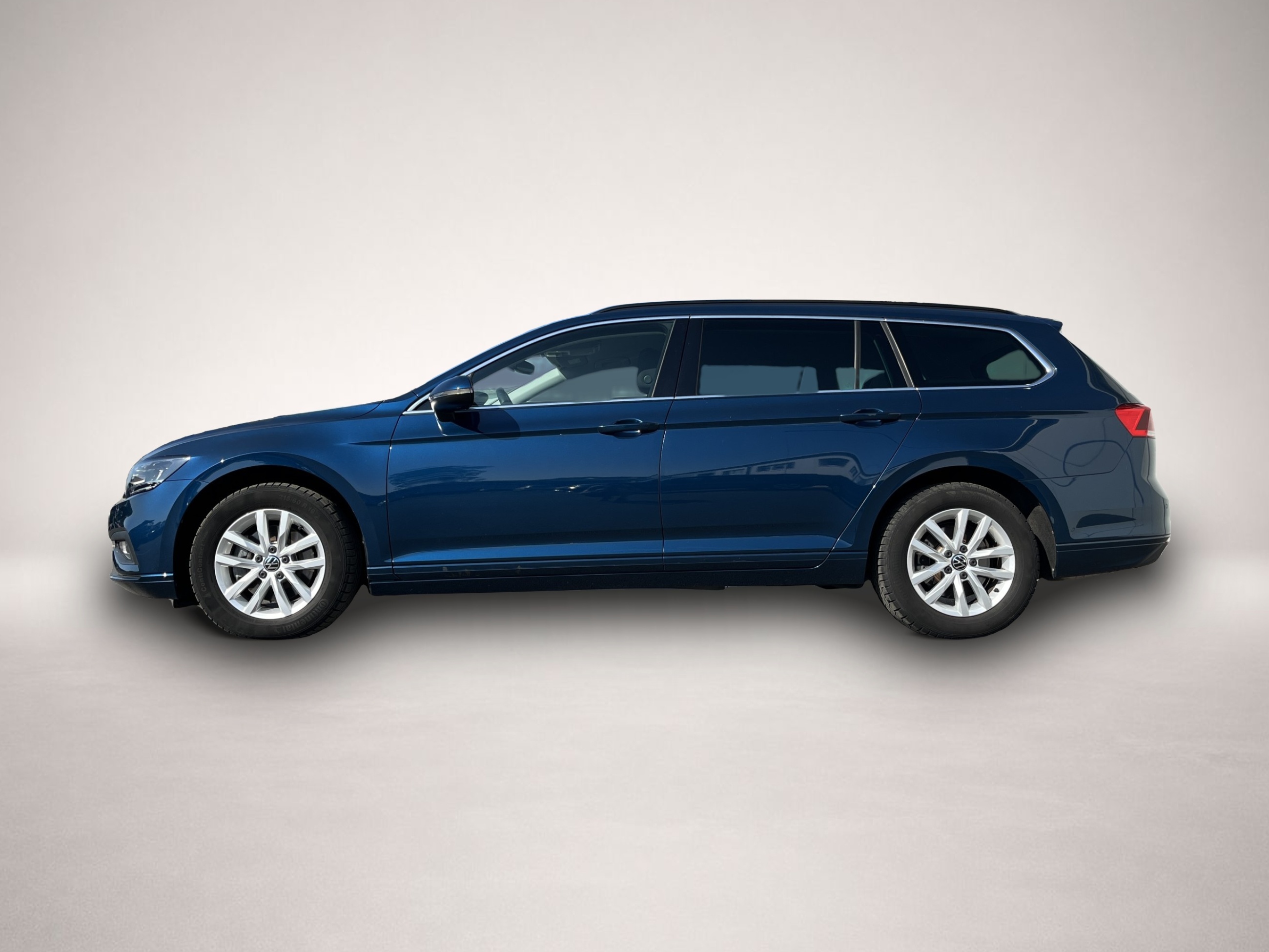 Volkswagen Passat Variant (06/2022, Benzin)