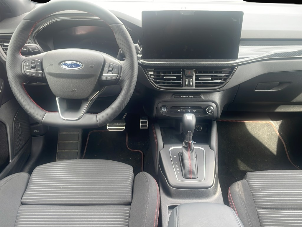 Ford Focus (12/2025, Benzin)