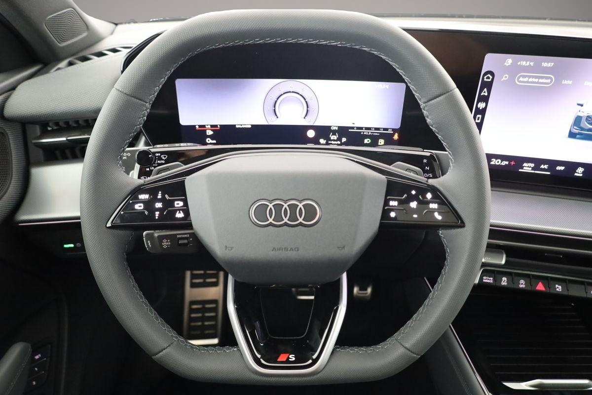 Audi quattro (06/2026, Benzin)