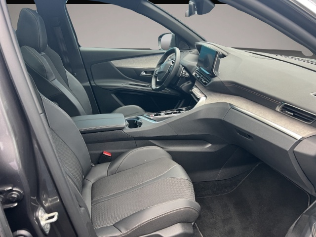 Peugeot 3008 (11/2023, Benzin)