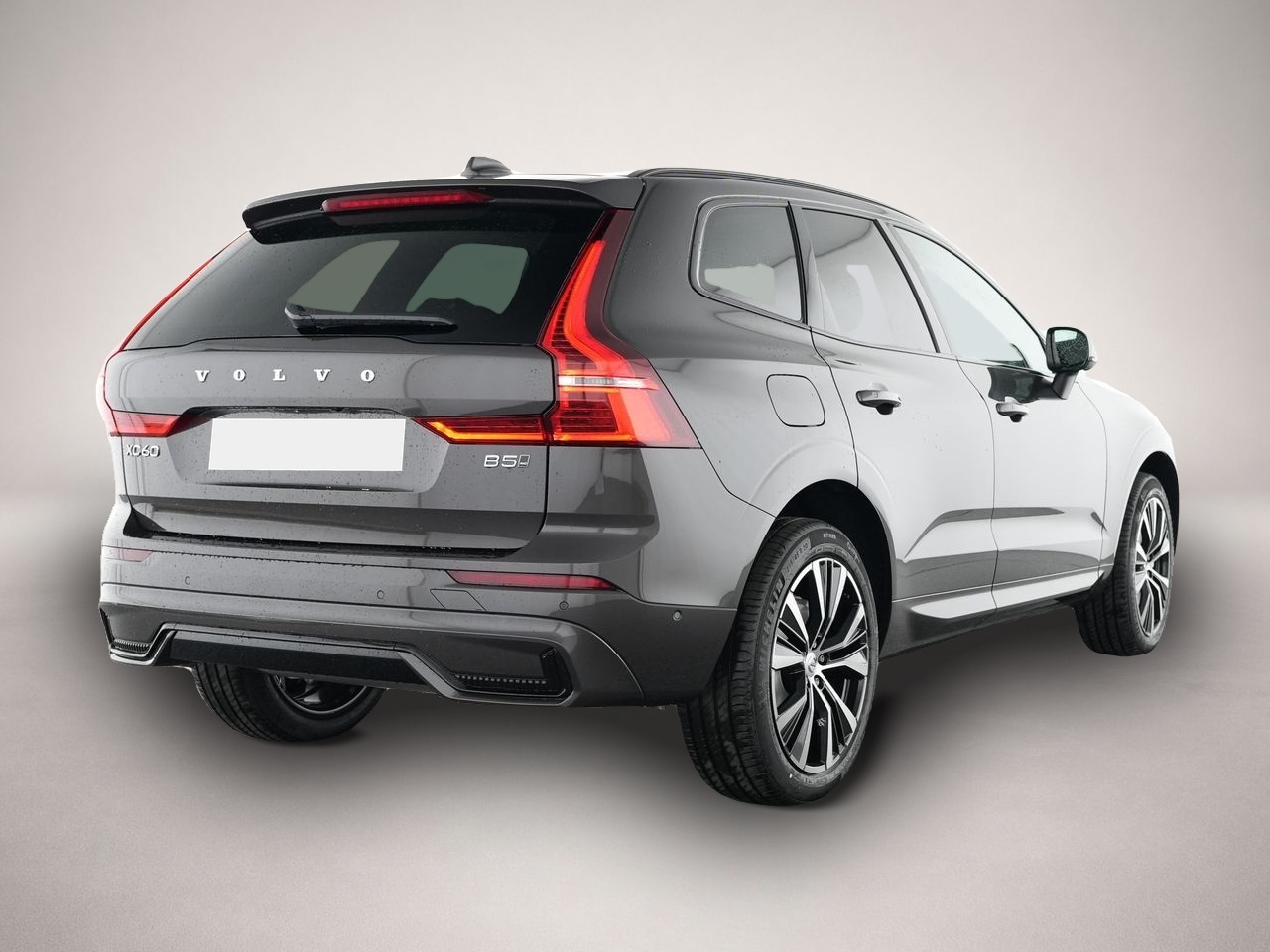 Volvo XC60 (05/2025, Benzin)