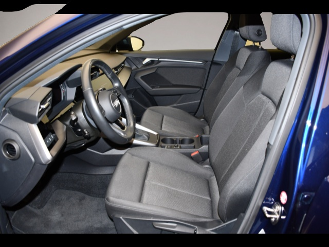Audi A3 (04/2023, )