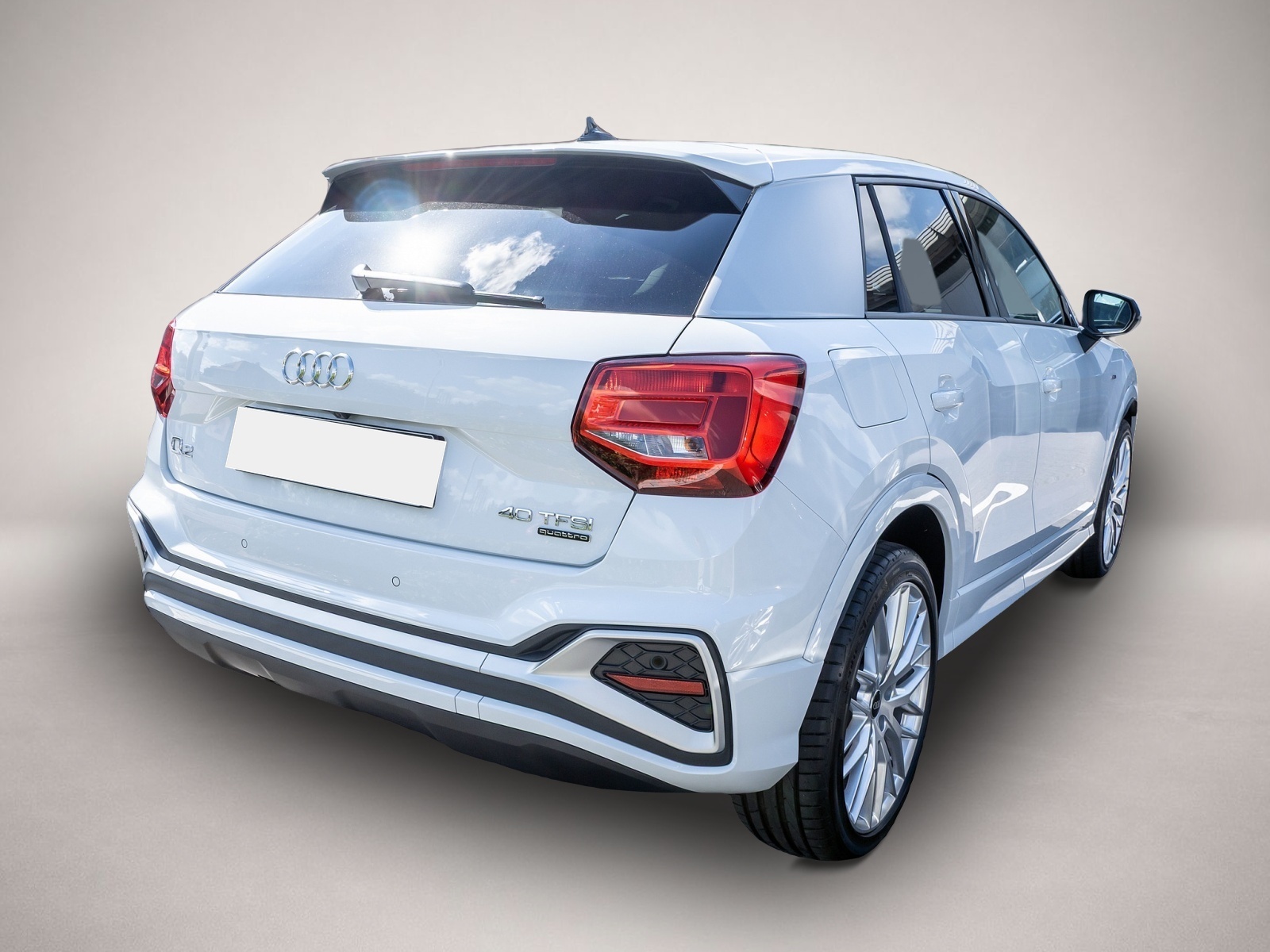 Audi Q2 (06/2022, Benzin)