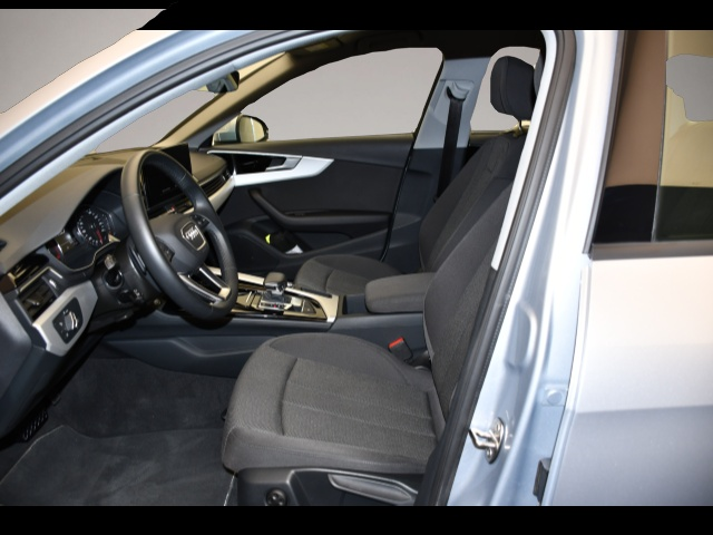 Audi A4 (01/2025, Diesel)