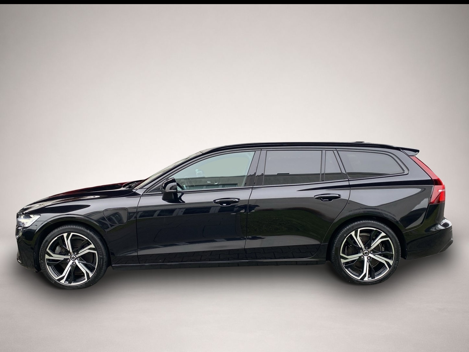 Volvo V60 (11/2022, )