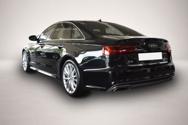 Audi A6 (04/2016, )