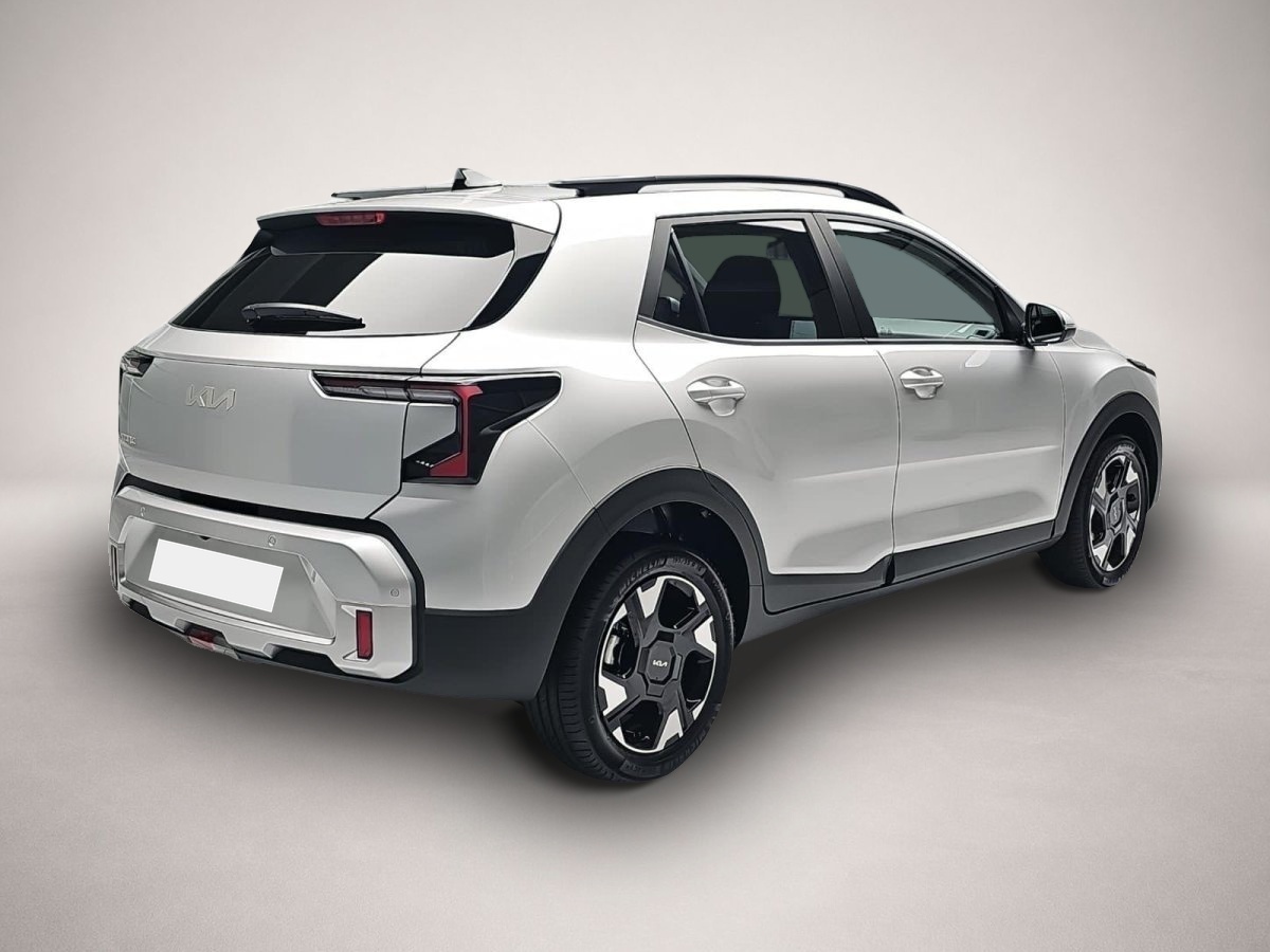 Kia Stonic, image 2 of 4