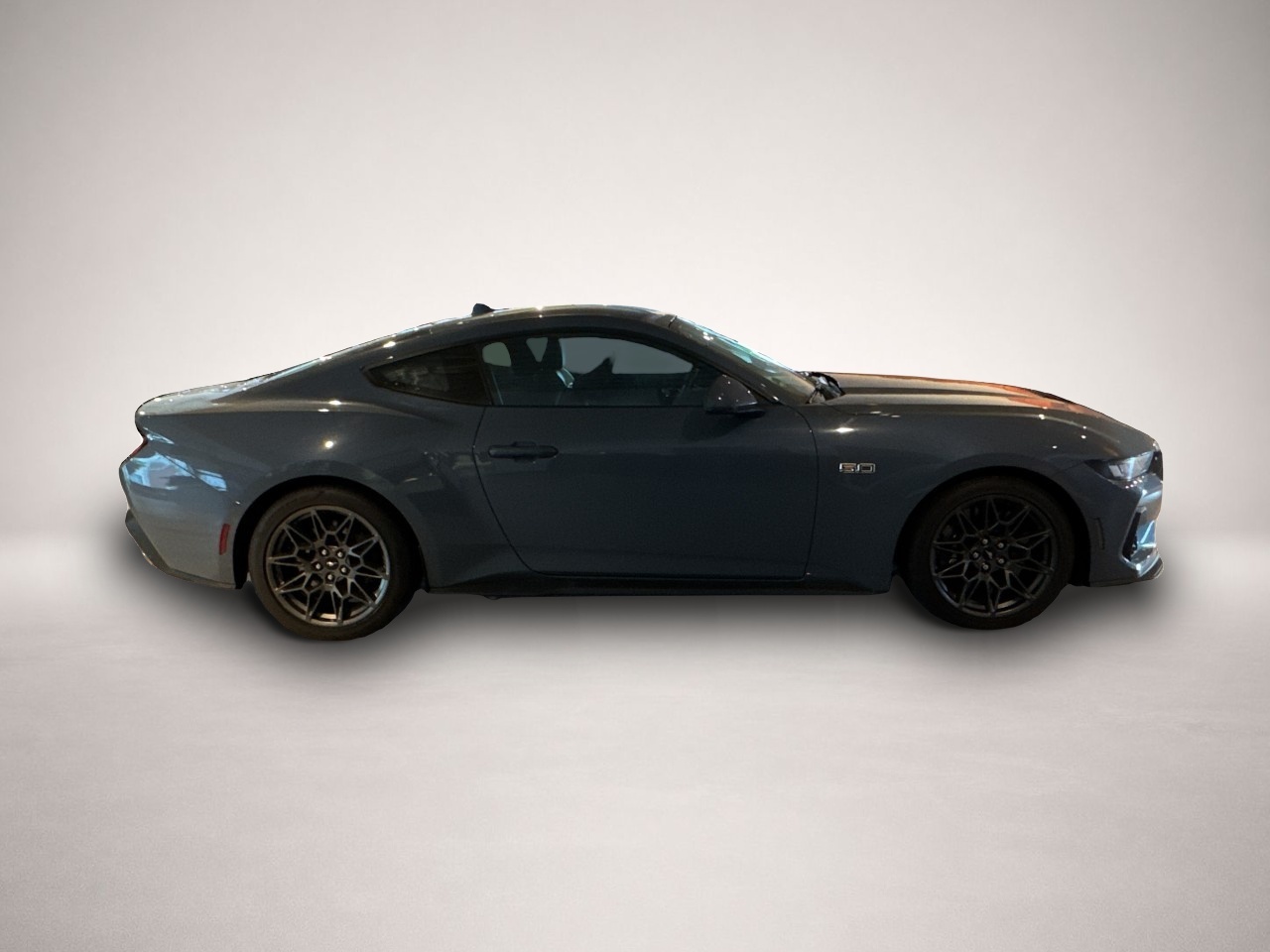 Ford Mustang (04/2024, Benzin)