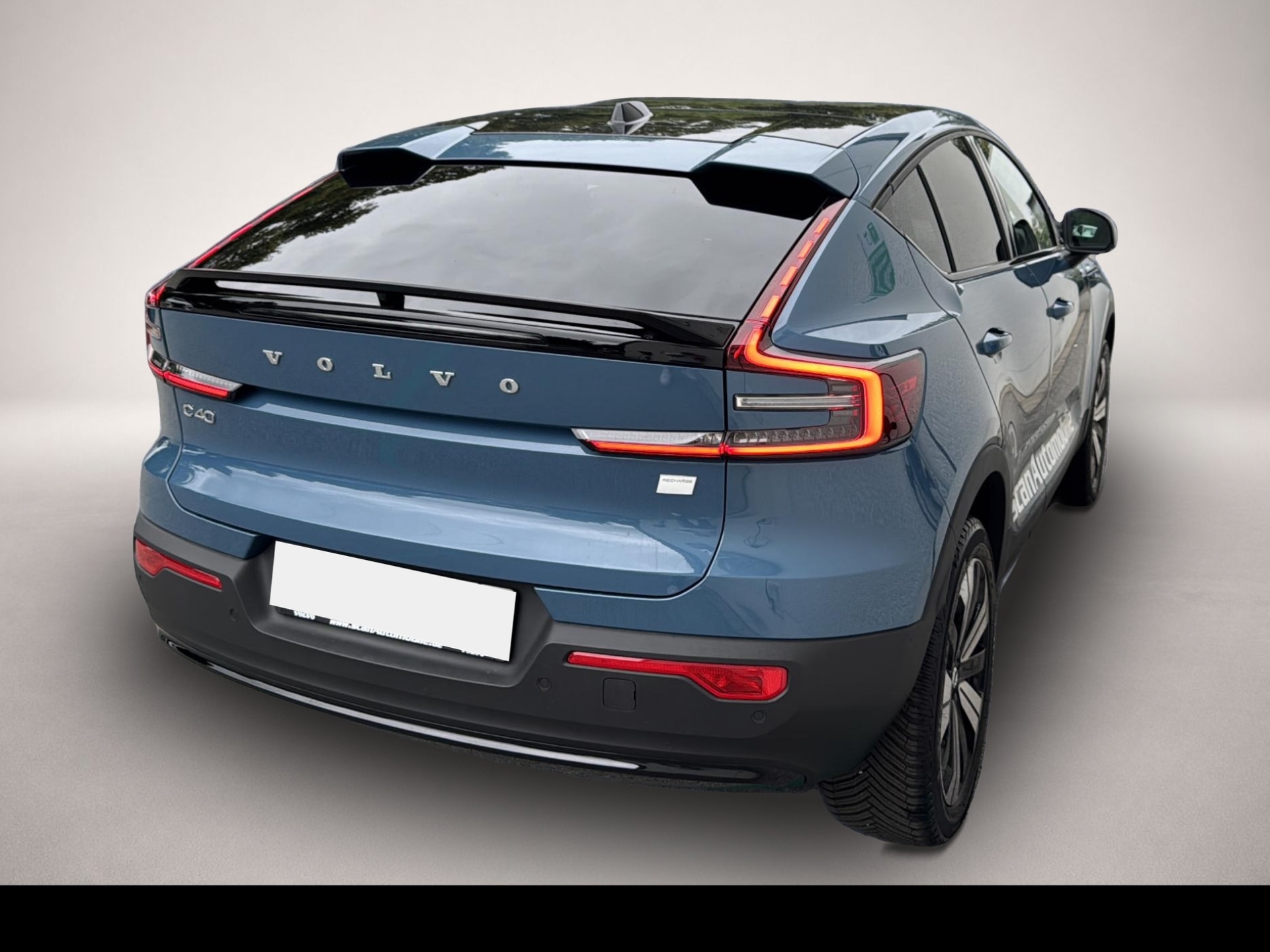 Volvo C40 (03/2024, ELECTRIC)