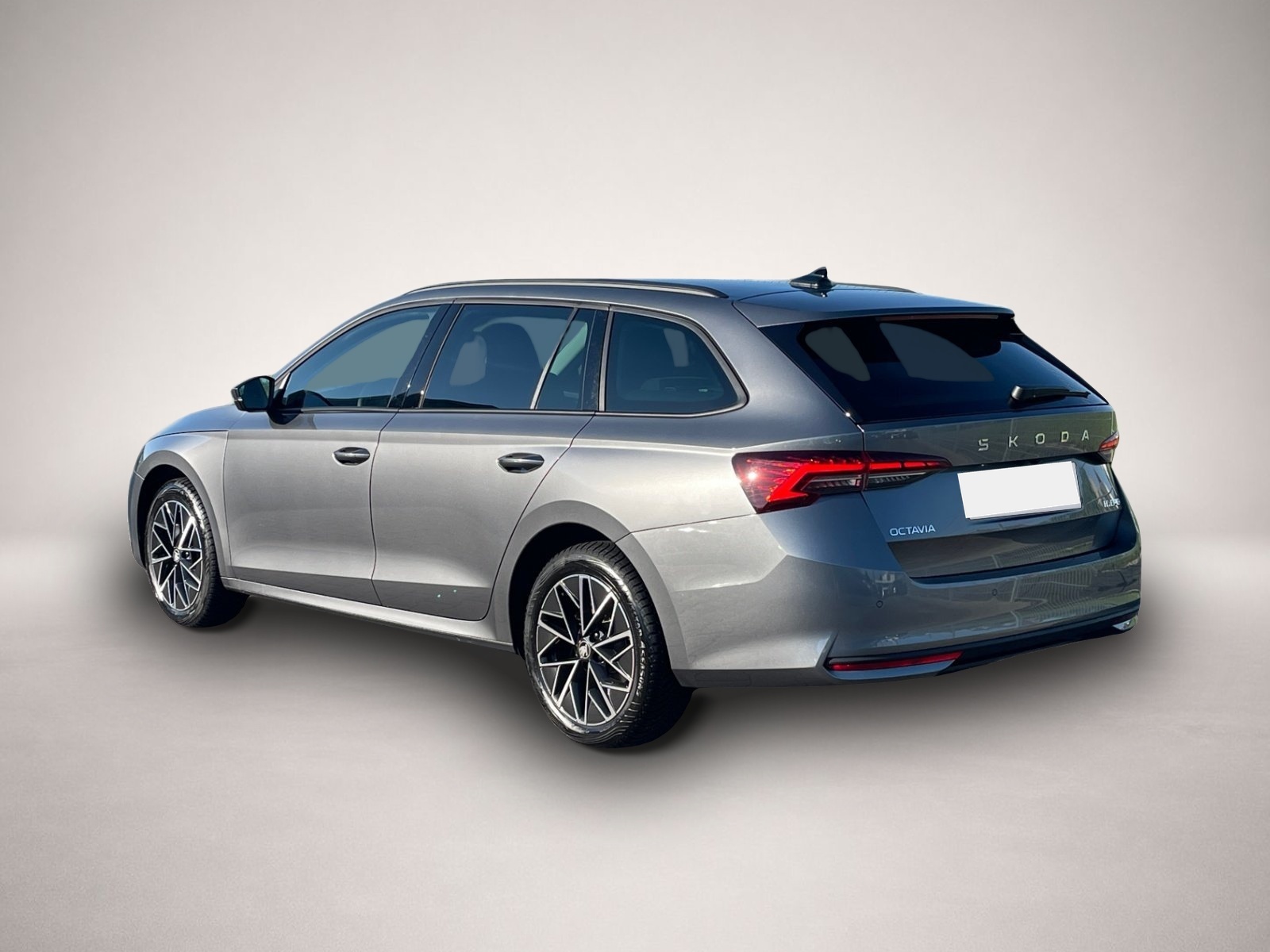 Skoda Octavia (12/2025, Benzin)