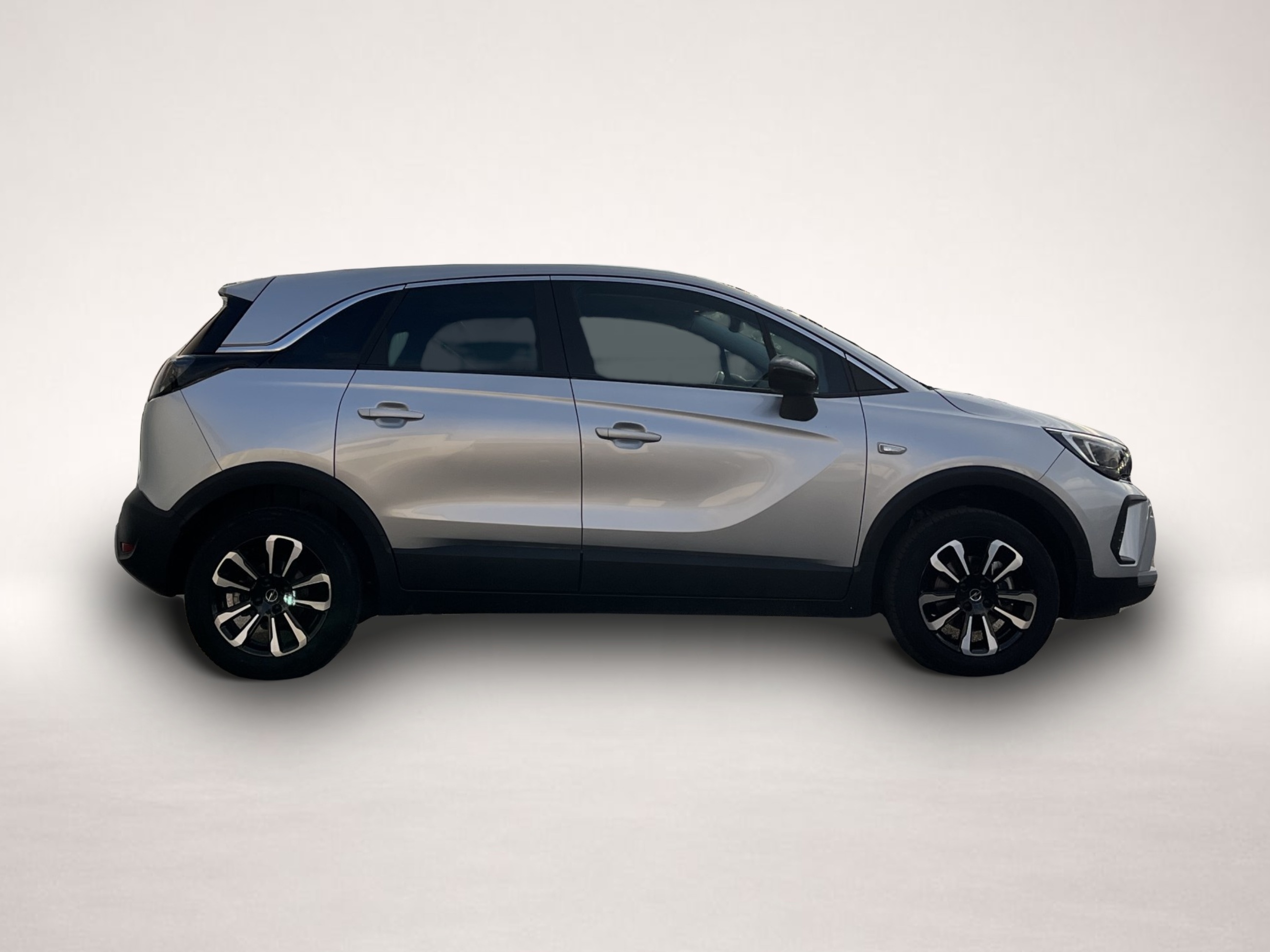 Opel Crossland (X) (04/2023, Benzin)