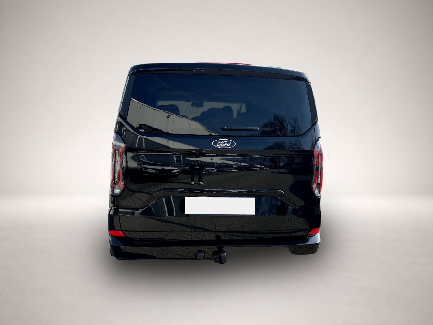 Ford Tourneo Custom (10/2025, Diesel)