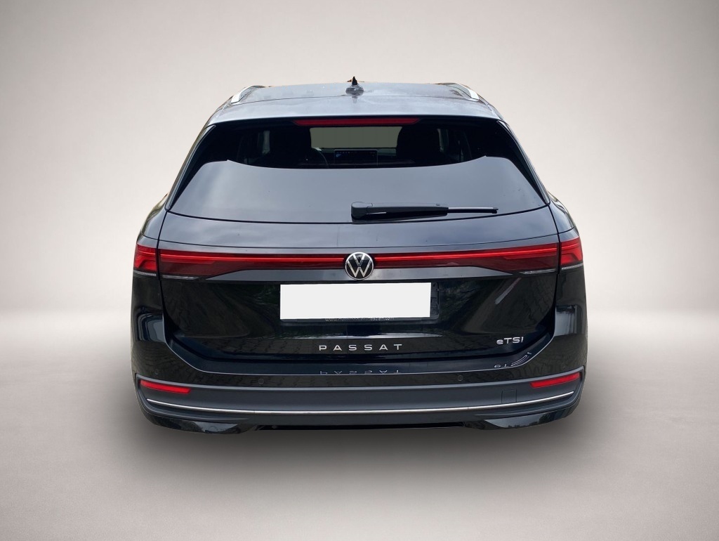 Volkswagen Passat Variant (05/2025, Benzin)