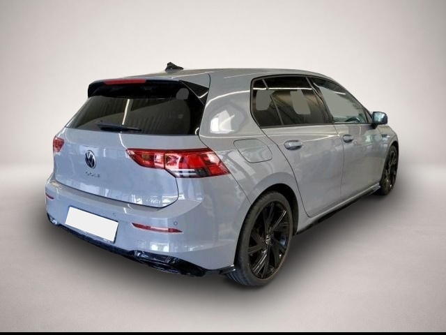 Volkswagen Golf (04/2022, Benzin)