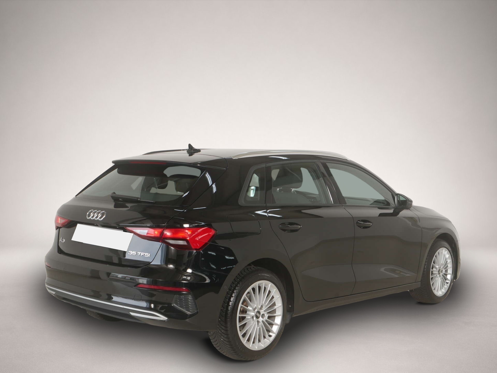 Audi A3 (03/2022, Benzin)