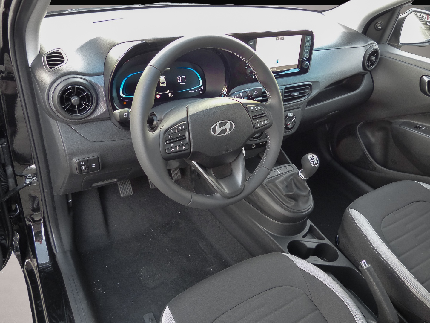 Hyundai i10 (02/2026, Benzin)