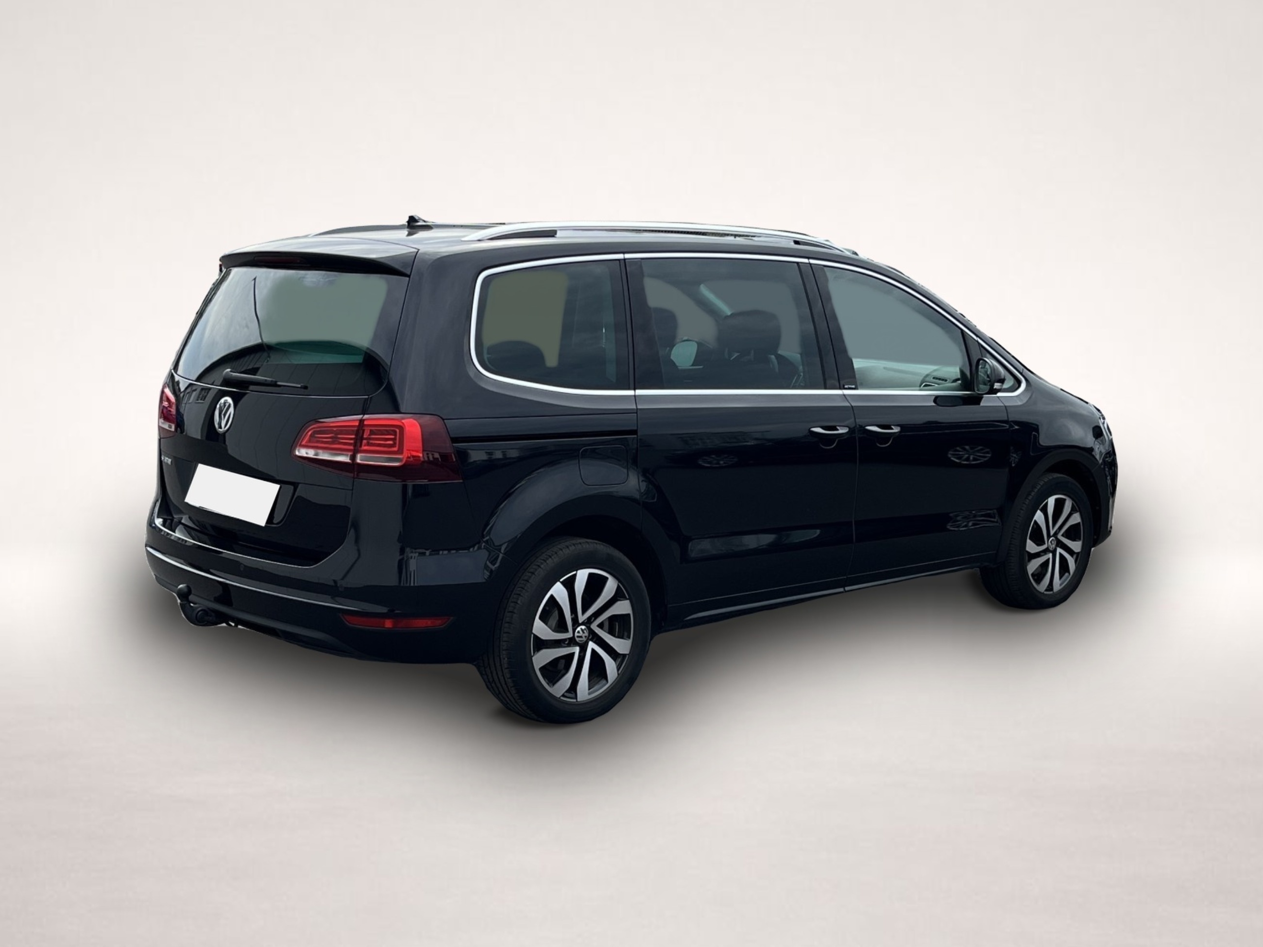 Volkswagen Sharan (04/2022, Benzin)