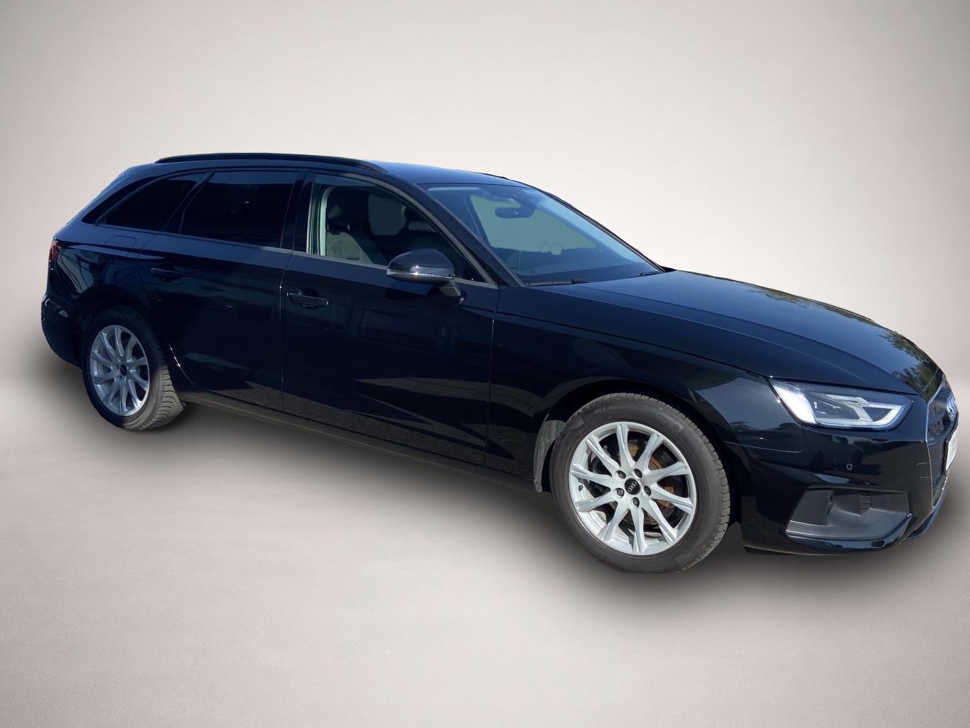 Audi A4 (08/2022, )