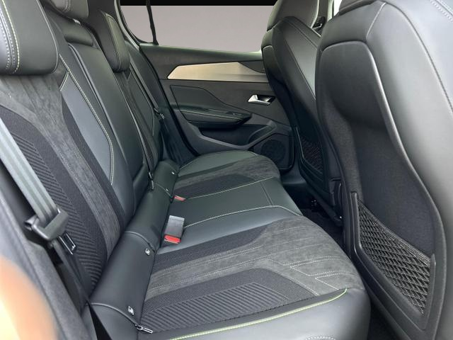 Peugeot 308 (12/2025, Benzin)