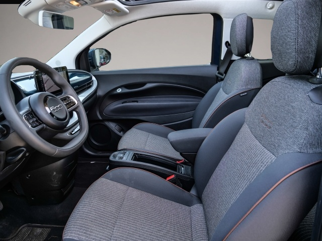 Fiat 500e (03/2023, ELECTRIC)