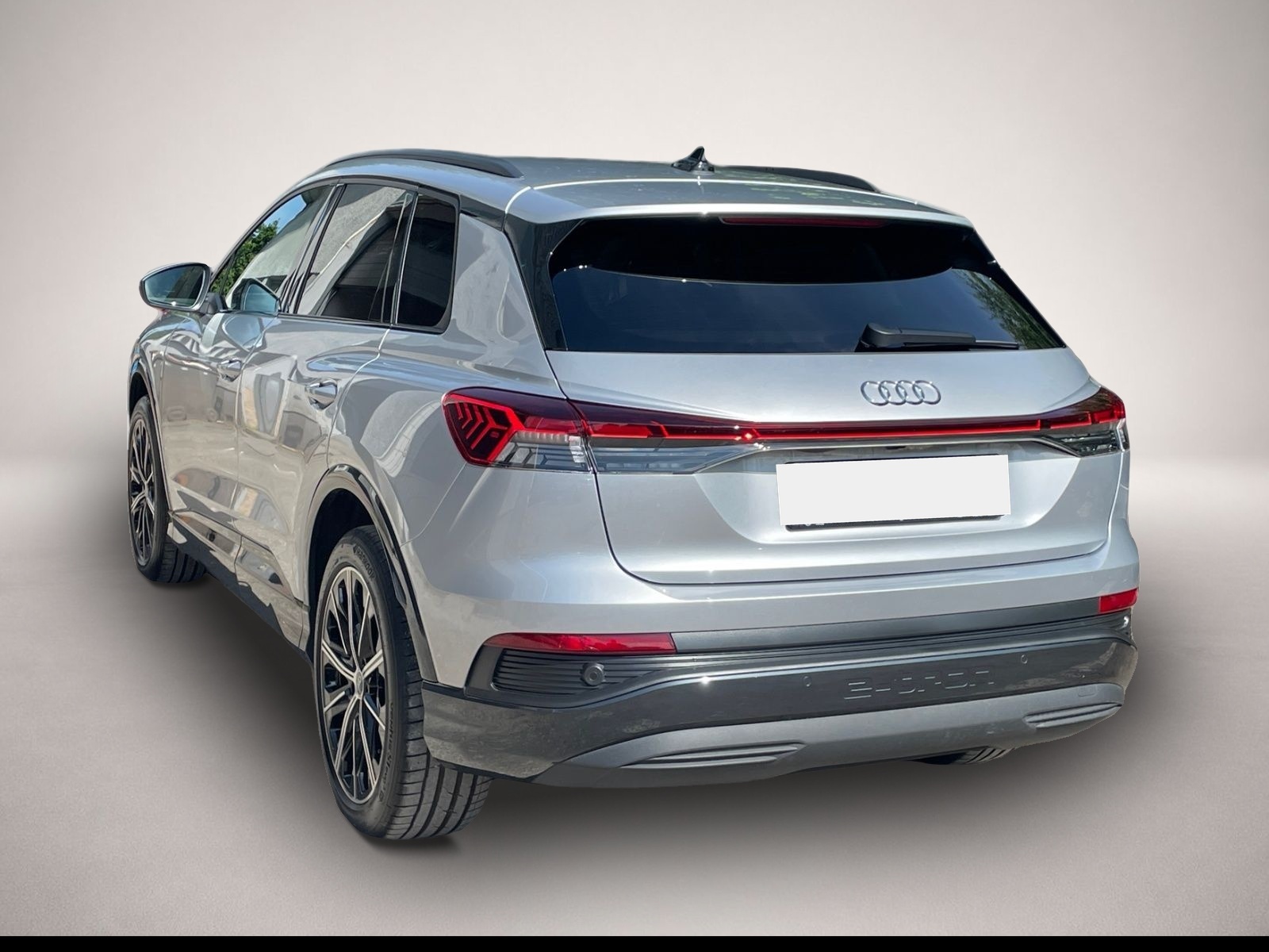 Audi Q4 e-tron (09/2025, ELECTRIC)