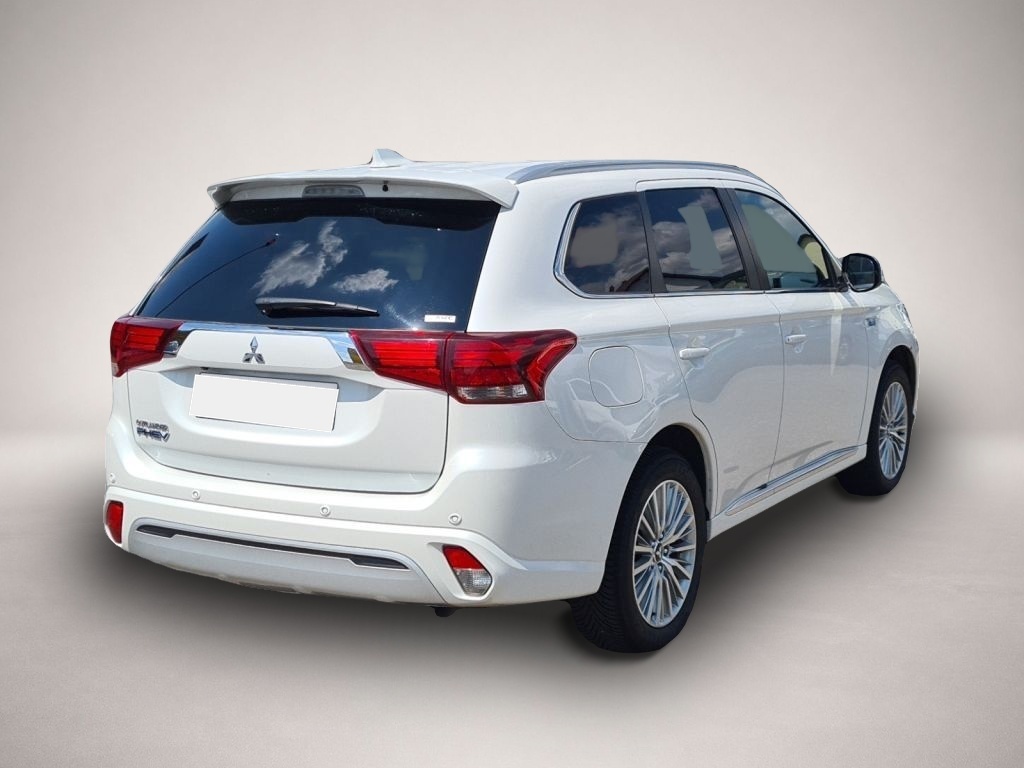 Mitsubishi Plug-in Hybrid Outlander (05/2020, )