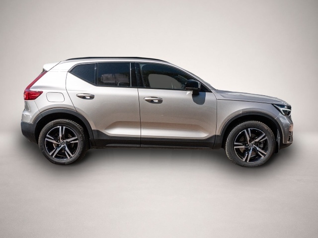 Volvo XC40 (12/2023, Benzin)