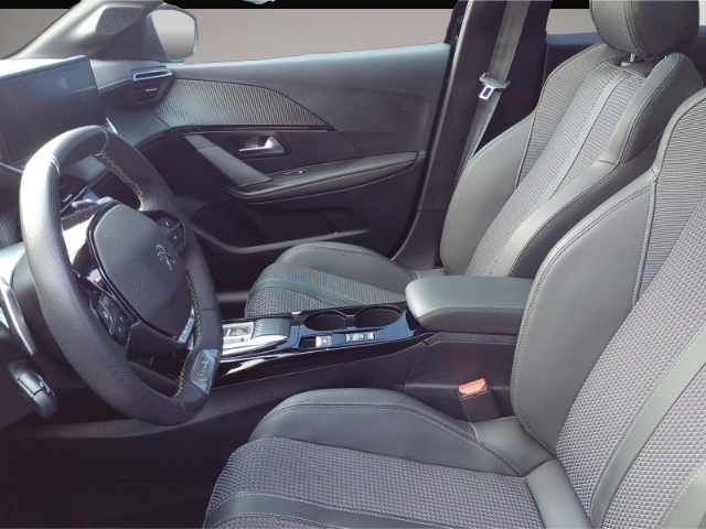 Peugeot 208 (12/2023, Benzin)