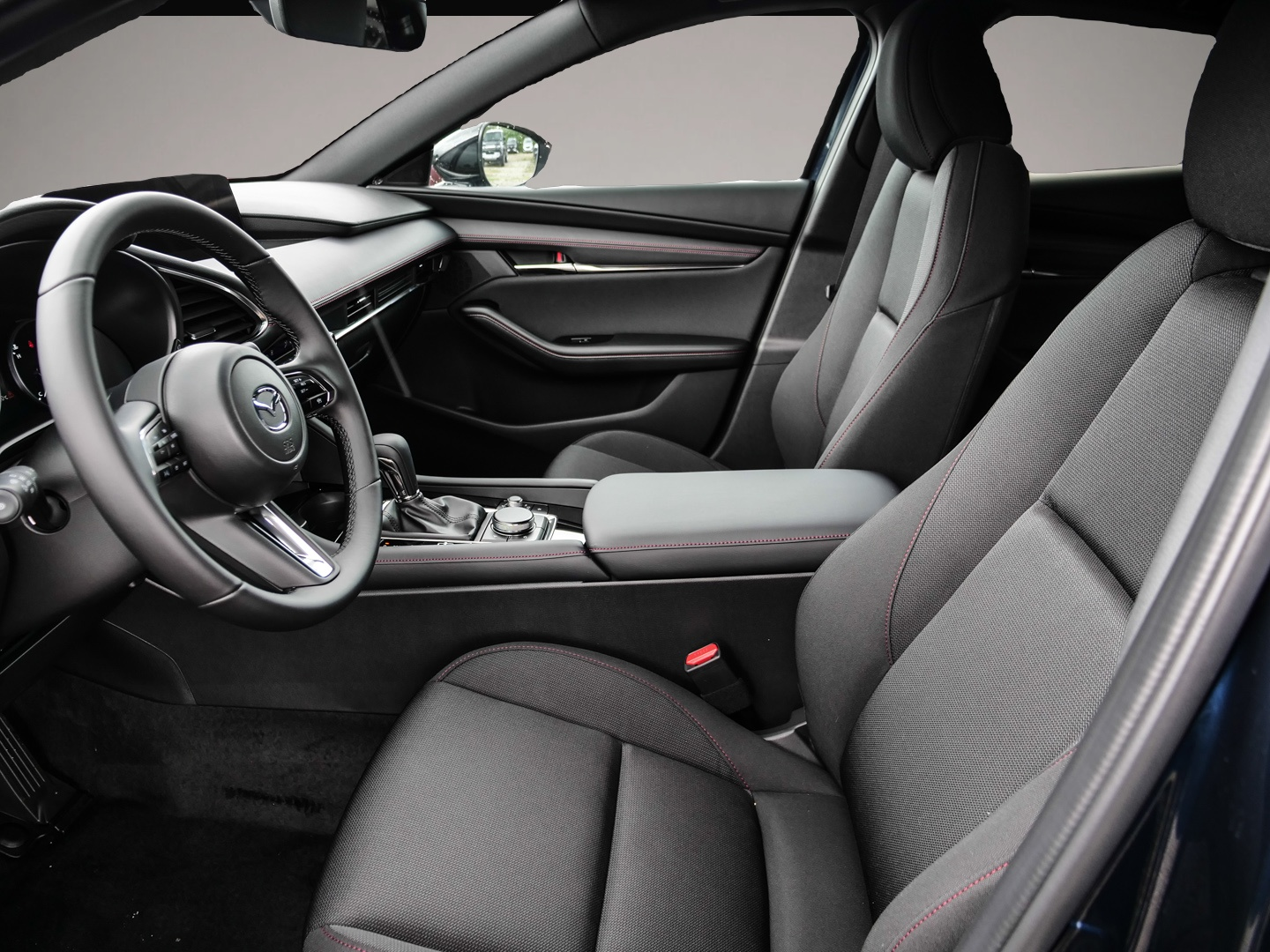 Mazda 3, image 4 of 6