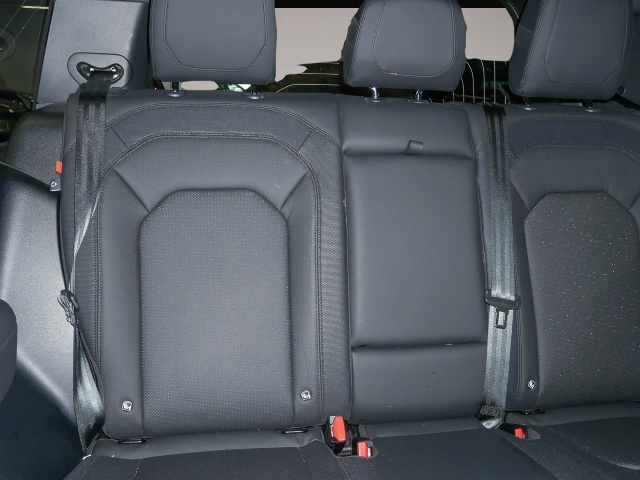 Land-Rover Defender (08/2023, Diesel)
